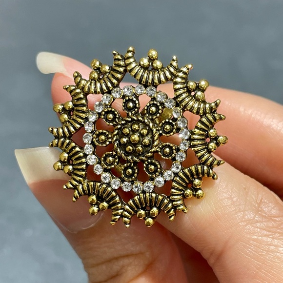 Round Floral Moon Statement Ring - Picture 1 of 10